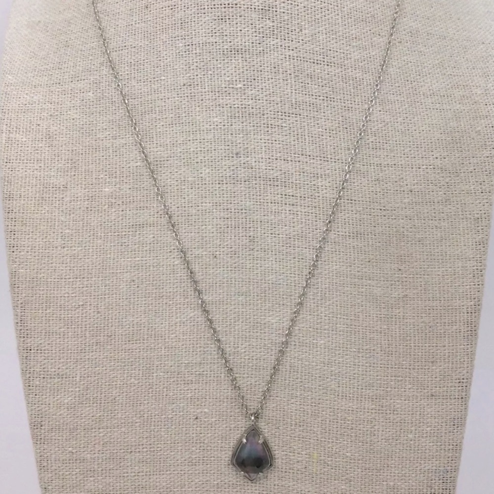 EUC [Kendra Scott] Cory Faceted Gray Translucent Stone Silver Pendant Necklace - Picture 4 of 12
